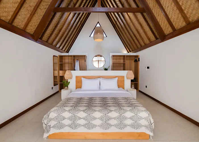 Treetop 5 - Traditional, Modern 3-story W Ocean Views Villa