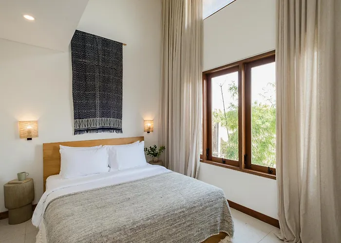Villa Treetop 5 - Traditional, Modern 3-story W Ocean Views